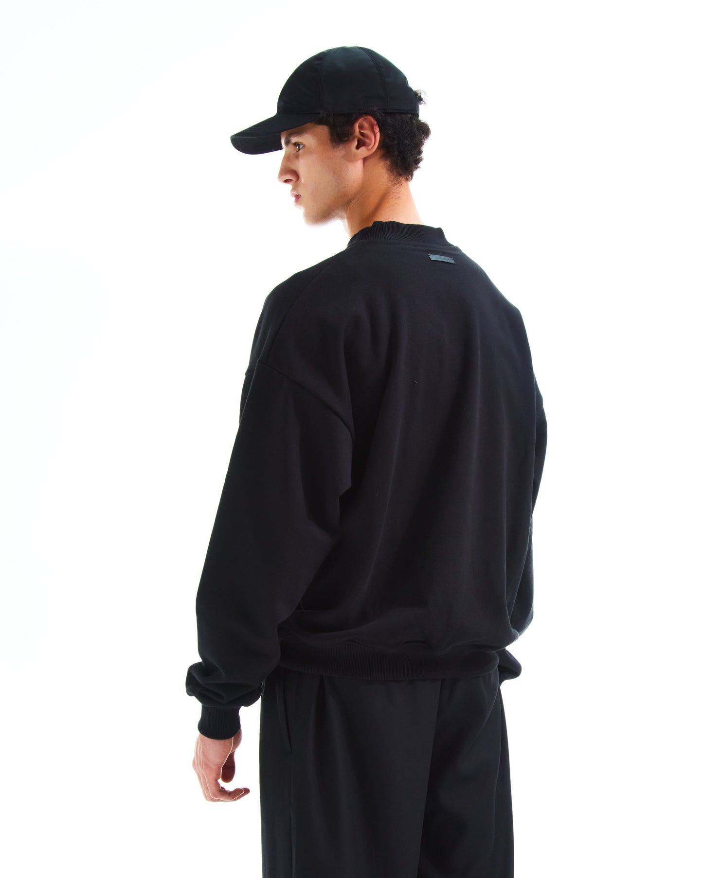 AJEBRY rubber logo crewneck - Black